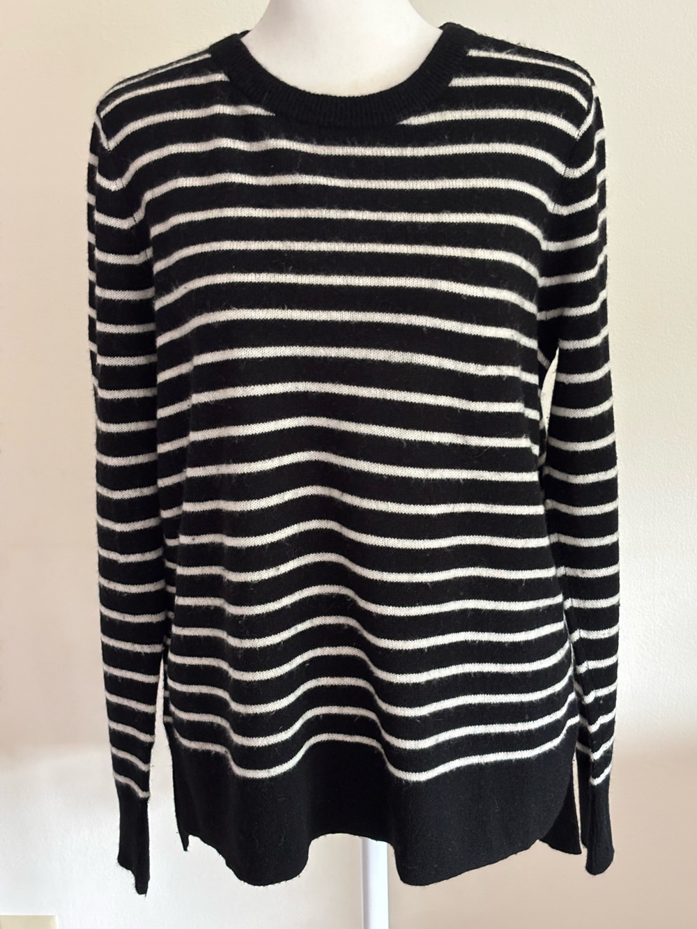 Halogen Black and White Striped Crewneck Sweater 100% cashmere